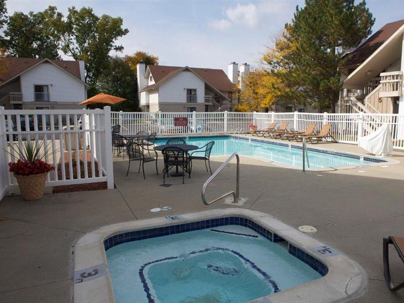 Hawthorn Suites Of Troy Extérieur photo